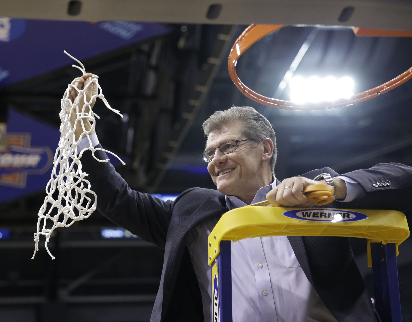 2016: UConn wins unprecedented fourth straight women’s national championship